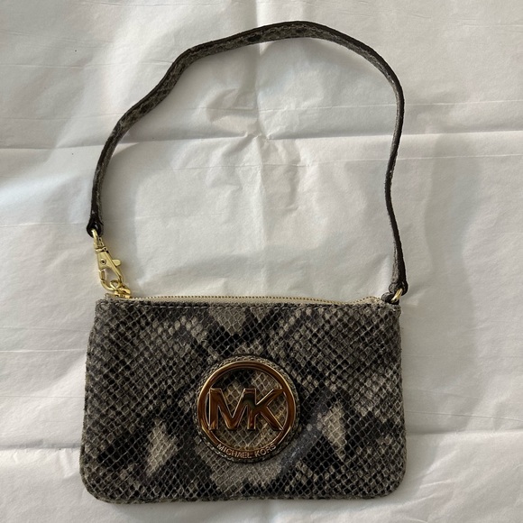 Michael Kors Handbags - Michael Kors Mini Wristlet with Snakeskin Pattern
